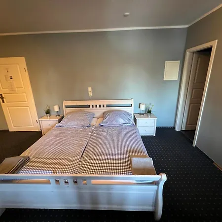 Bett4-you Pinneberg - 3*